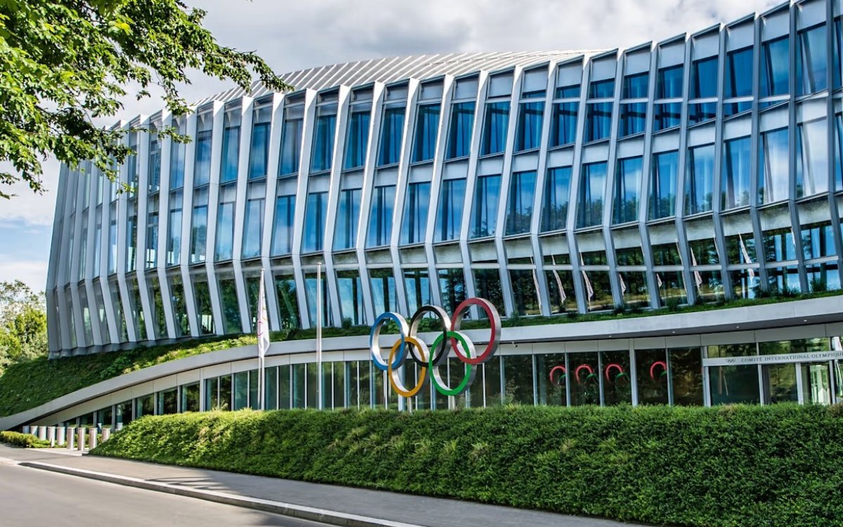 UN expert welcomes IOC's policy to bar transgender athletes from female events