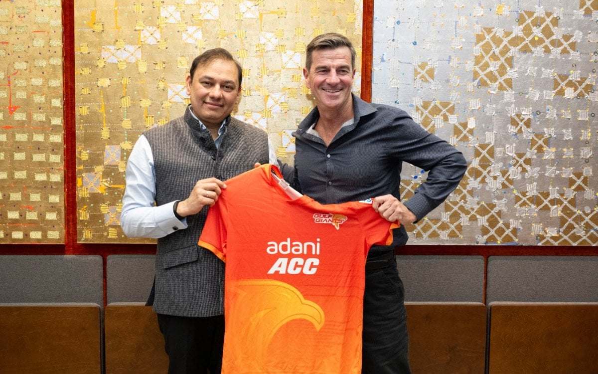 Adani Sportsline appoints Simon Helmot as Gulf Giants' head coach for ILT20 2026