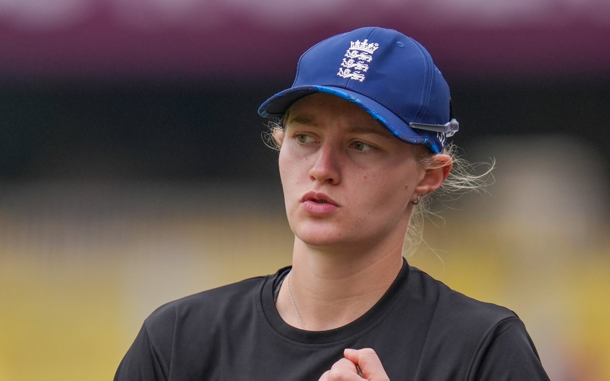 Charlie Dean, Melie Kerr gain big in women's ODI rankings