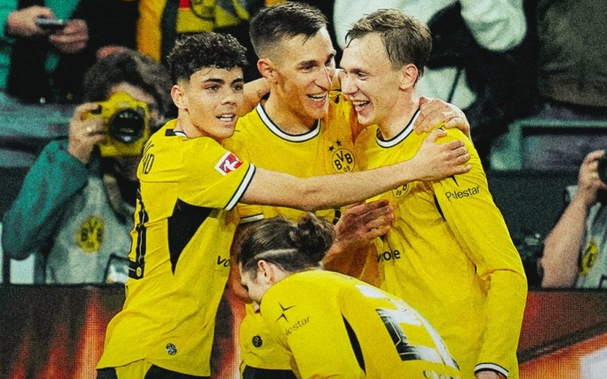 Dortmund secure runner-up spot as Frankfurt's hopes fade