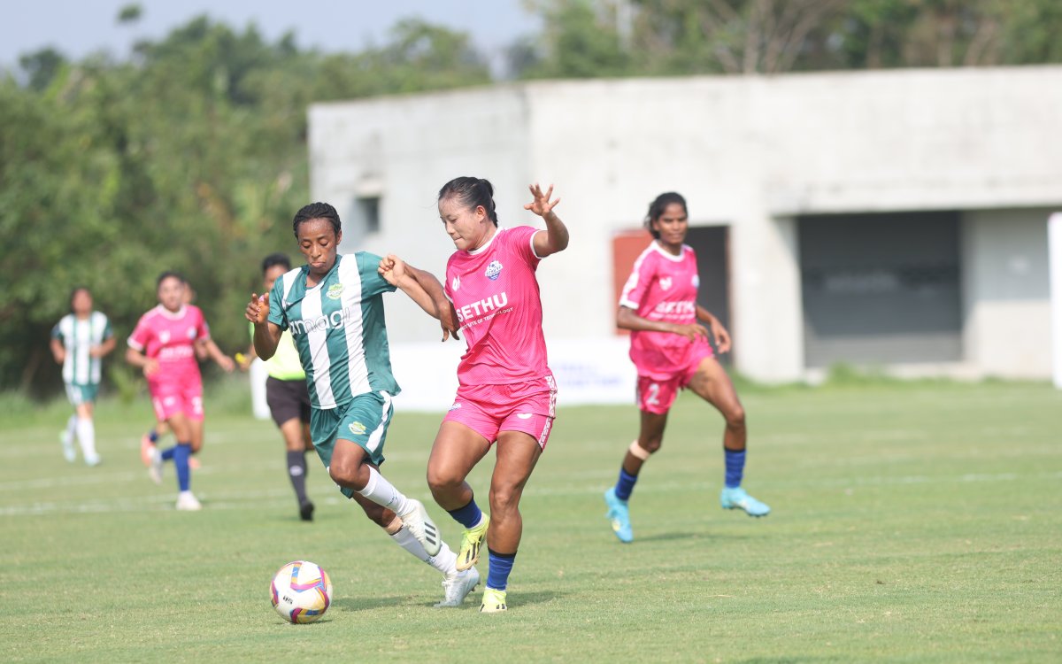 East Bengal lift IWL trophy for the second time