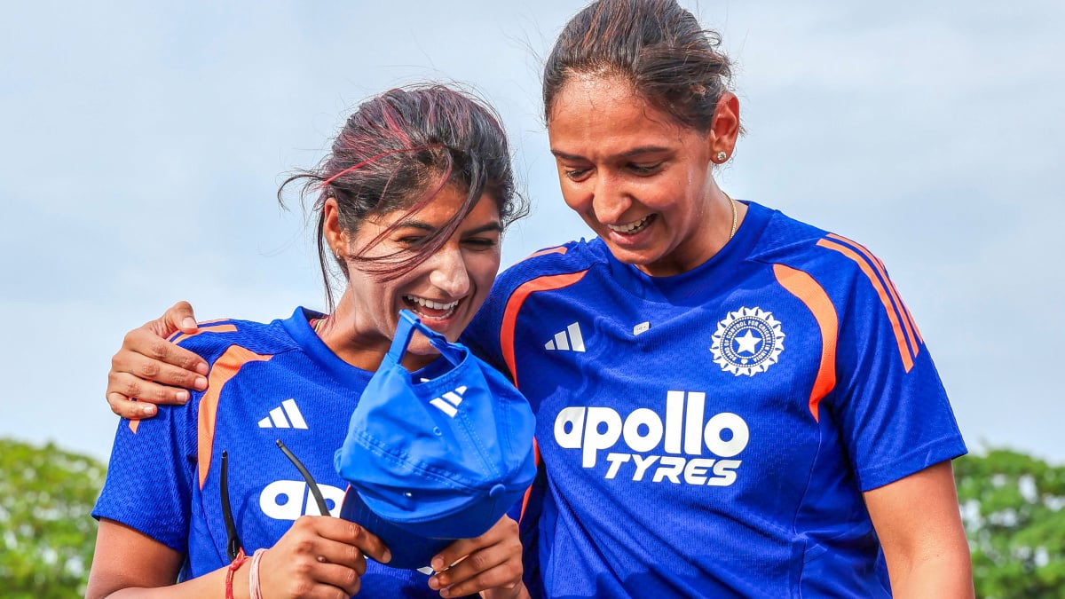Harmanpreet Kaur sits out of the first T20I against England