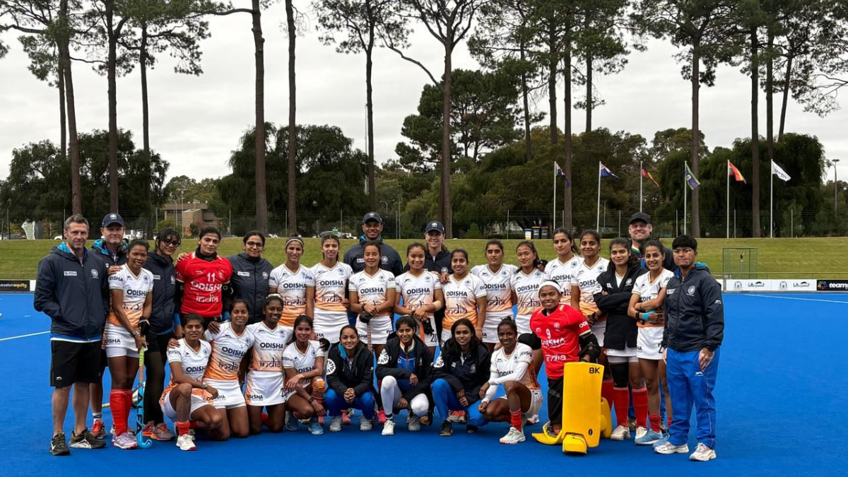 Indian Women's Hockey Team lose 2-3 in a tight fourth game to draw the friendly series against Austr