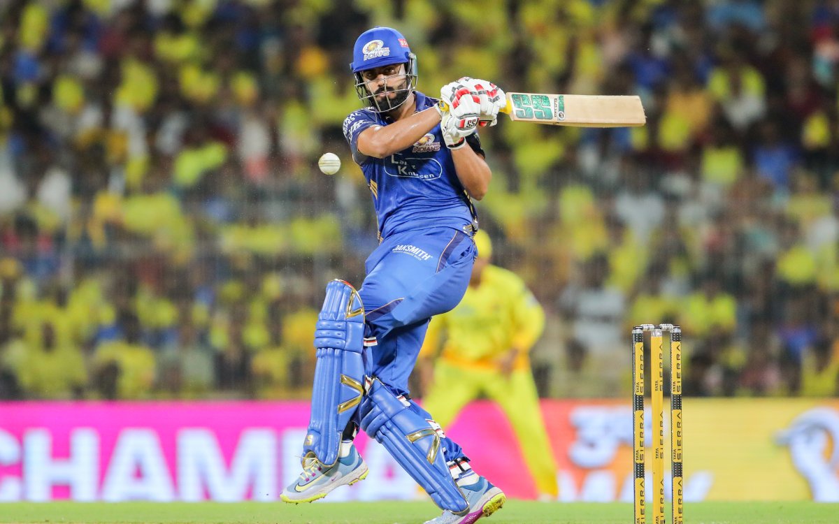 IPL 2026: Anshul Kamboj’s 3-32, Noor Ahmad’s 2-26 help CSK restrict MI to 159/7