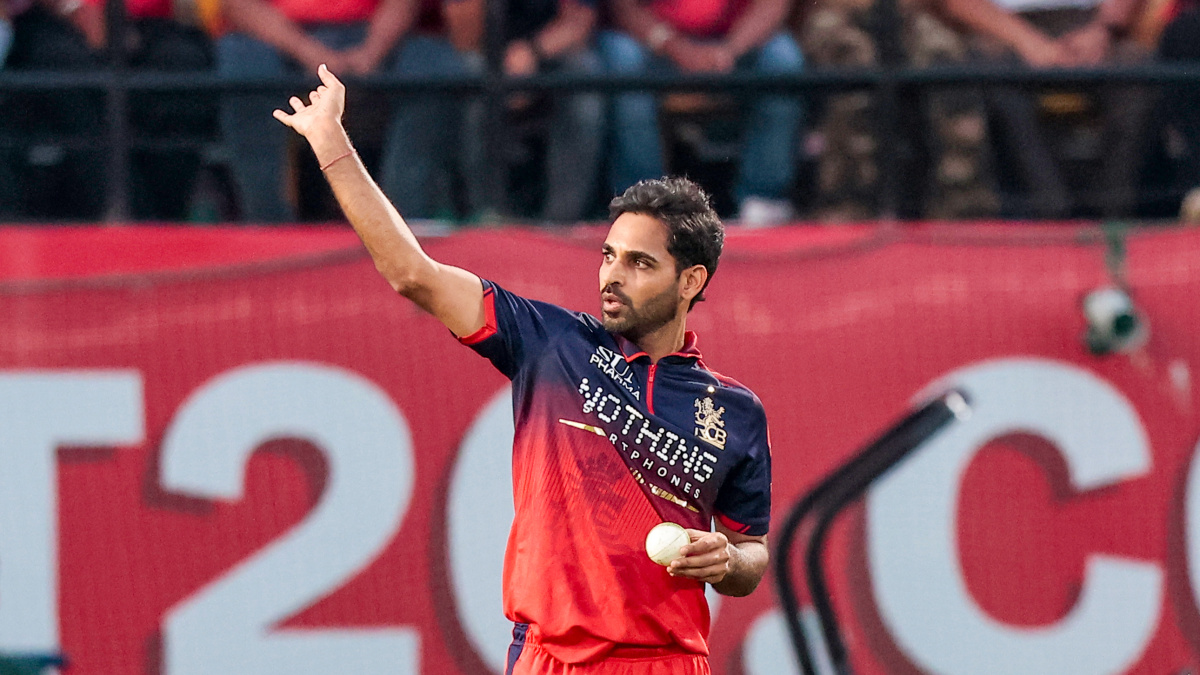 IPL 2026: 'Bhuvneshwar Kumar can trouble GT’s top order,' says Sanjay Bangar