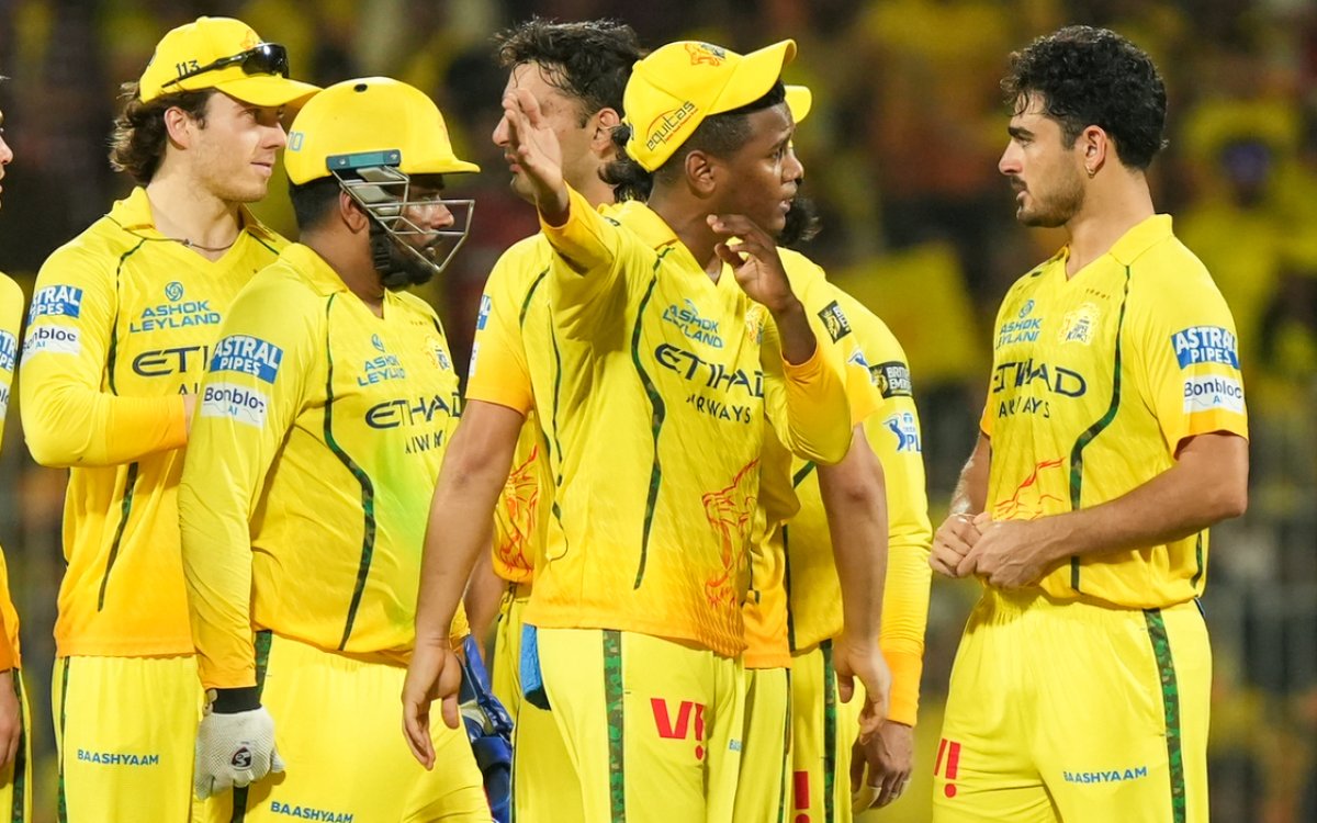 IPL 2026: Five teams remain in hunt for lone remaining playoff spot