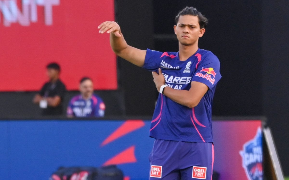 IPL 2026: Mitchell Starc comes in as RR elect to bat against DC