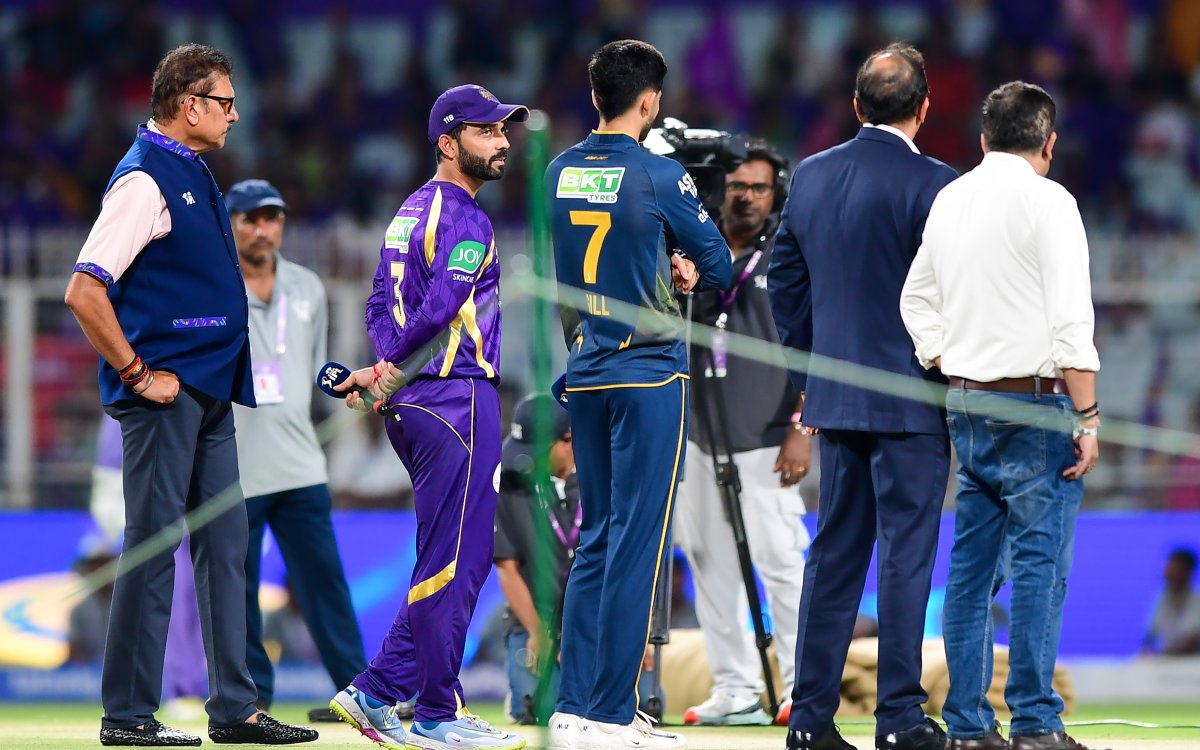IPL 2026: Unchanged Gujarat Titans elect to bowl first against KKR, Chakaravarthy returns