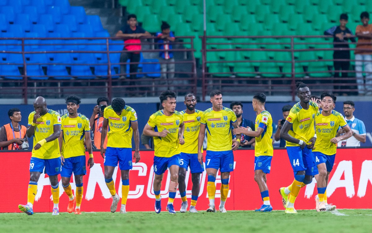 ISL 2026: Kerala Blasters surge past Mohammedan Sporting, extend unbeaten run