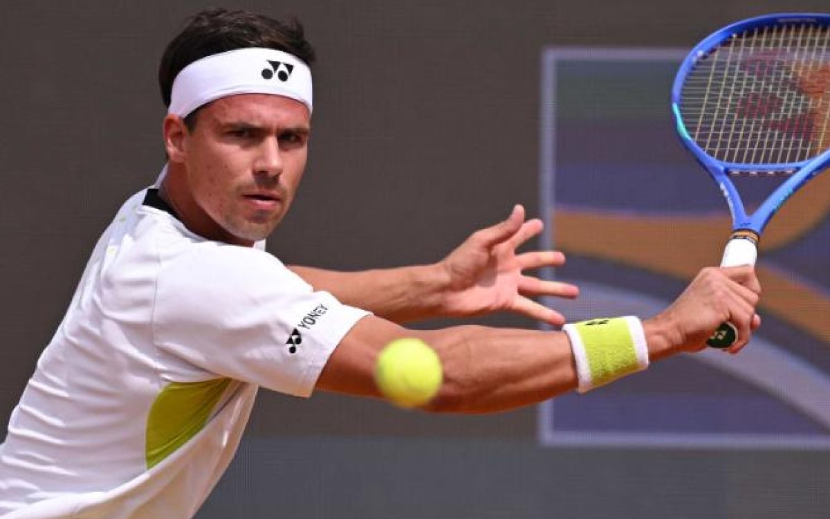 Italian Open: Altmaier beats Zhizhen to set up second-round clash with Zverev