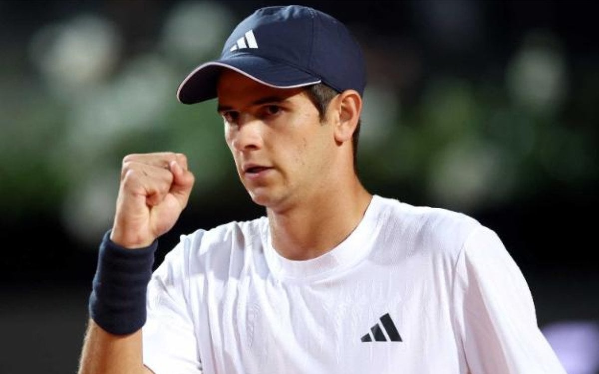 Jodar beats Italian wild card Arnaldi to reach fourth round in Rome