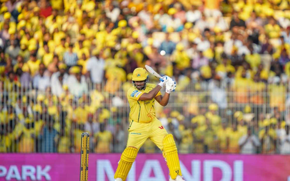 Shastri endorses Samson as India's future T20I captain