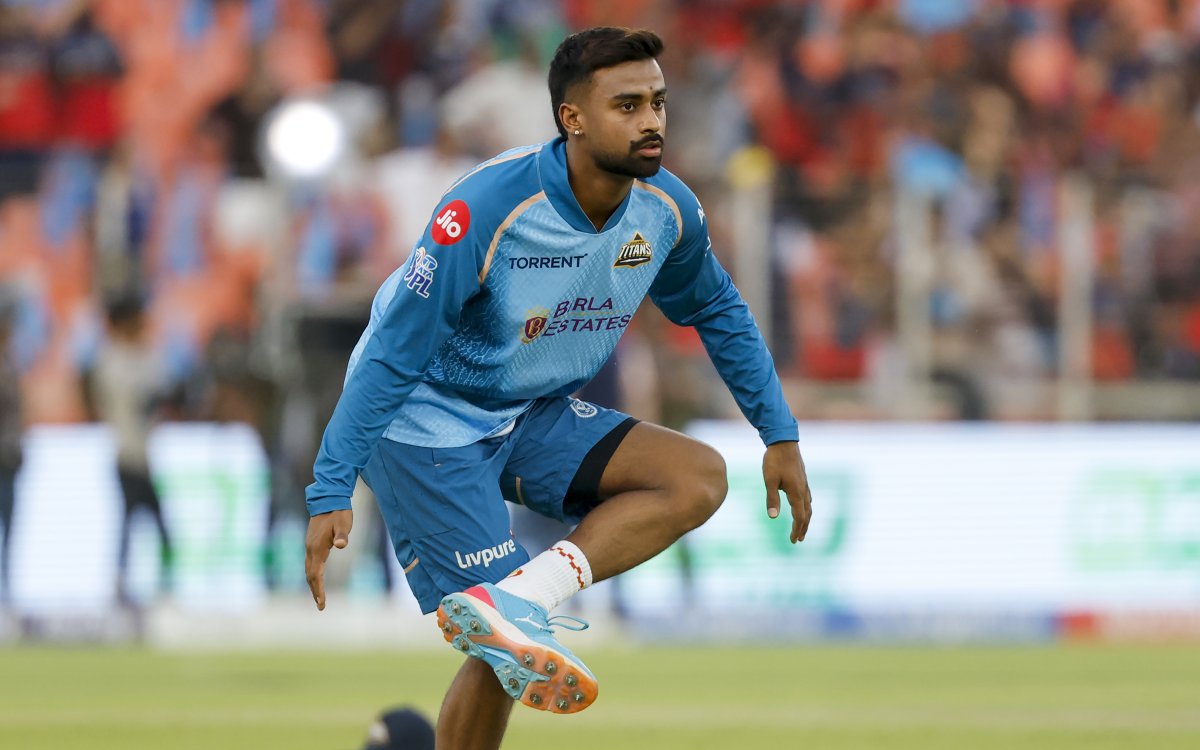 Suthar, Dubey and Brar earn maiden call-up to India's squad for Afghanistan Test