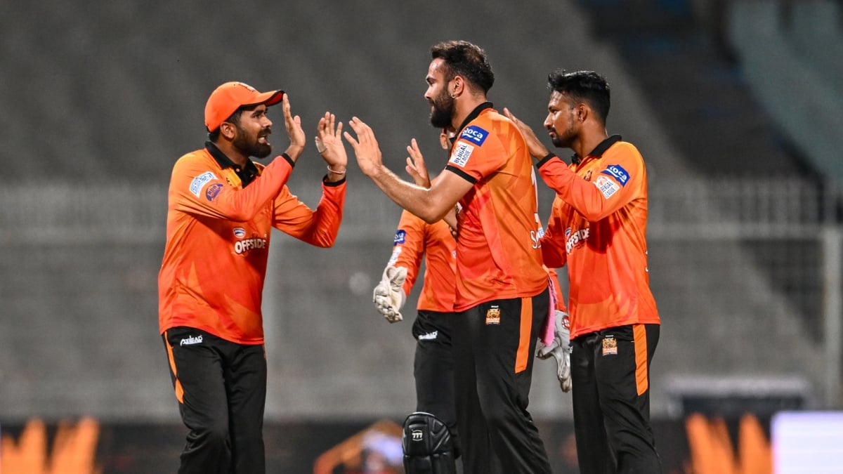 Bengal T20 League: Priyams ton, Sakshams blazing 98 light up the night; Raju stars in Rarh Tigers wi