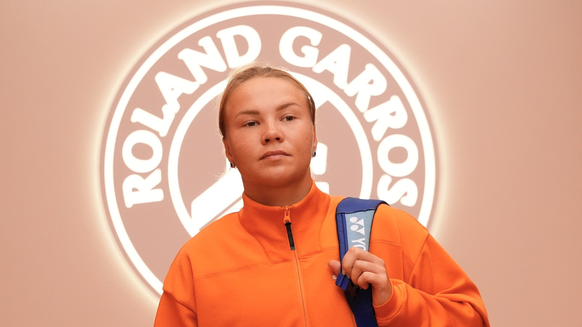 French Open: Kostyuk maintains ‘no-handshake’ stance against Russian players after SF against Andree