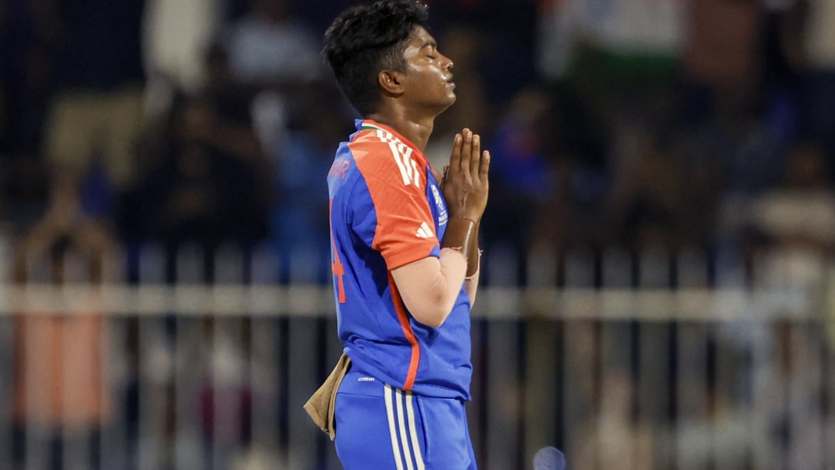 Met Virat but couldnt speak, felt nervous: Pooja Vastrakar recalls star-struck moment