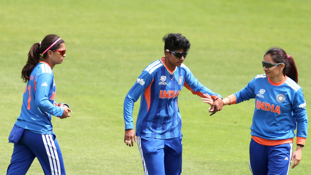 Muzumdar asks for ‘18 months’ to turn inexperienced bowling into attacking unit
