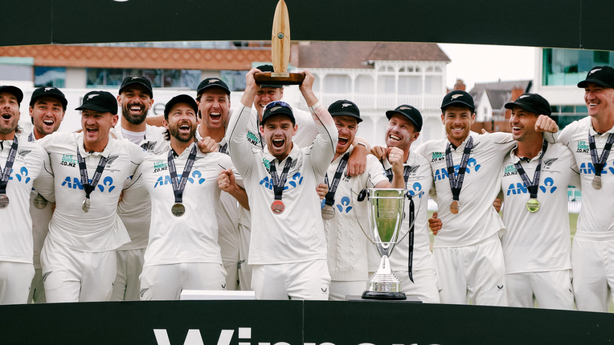 New Zealand crush England by 160 runs to clinch Test series in Ben Stokes farewell