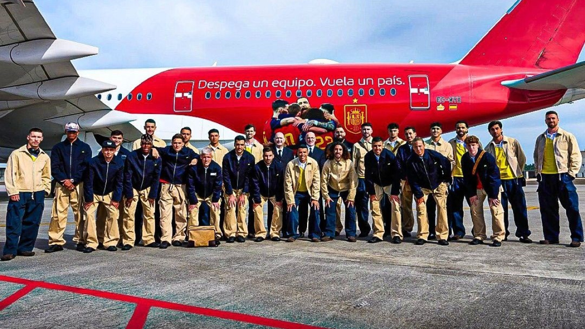 Spain flies off for World Cup after friendly gives few answers to coach De la Fuentes plans