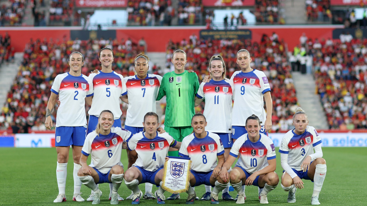 Spain women close in on World Cup qualification after thrashing England 4-0