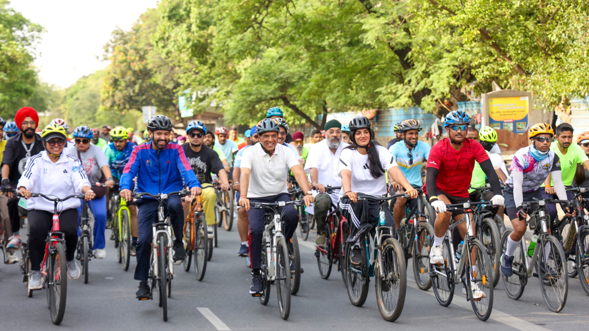 Sports Min Mandaviya to lead Fit India Cyclothon in Mumbai ahead of International Yoga Day