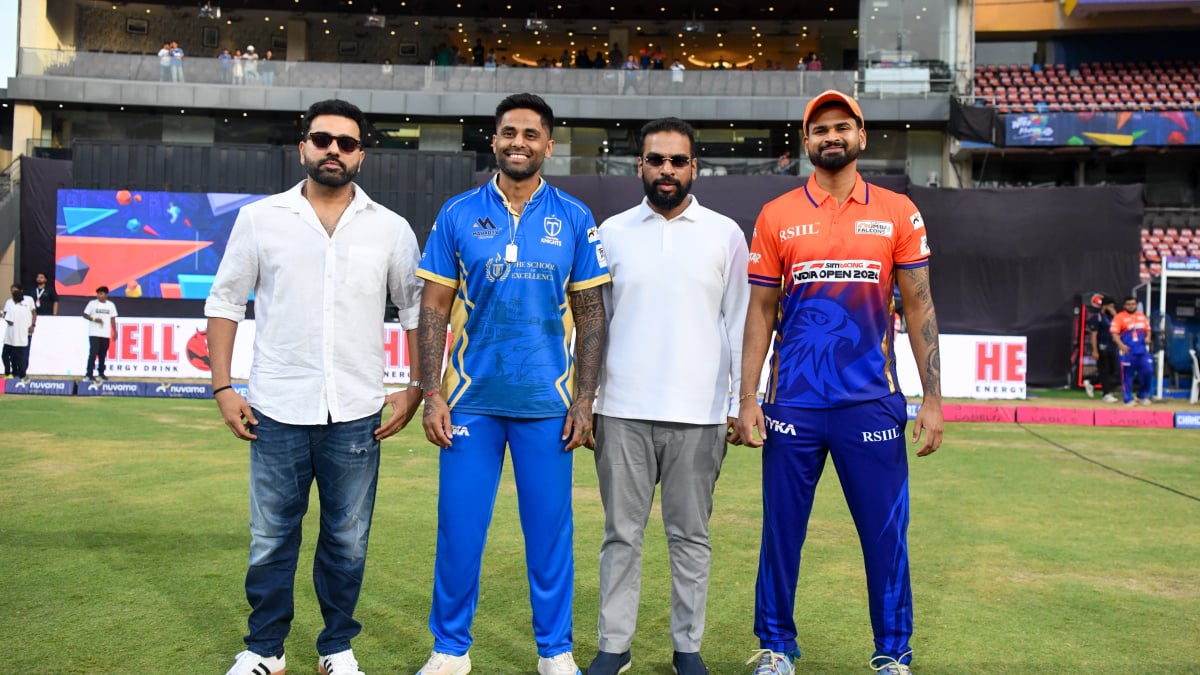 T20 Mumbai League: Shreyas hits quickfire fifty infront of 21,708 fans as Mumbai Falcons secure seco