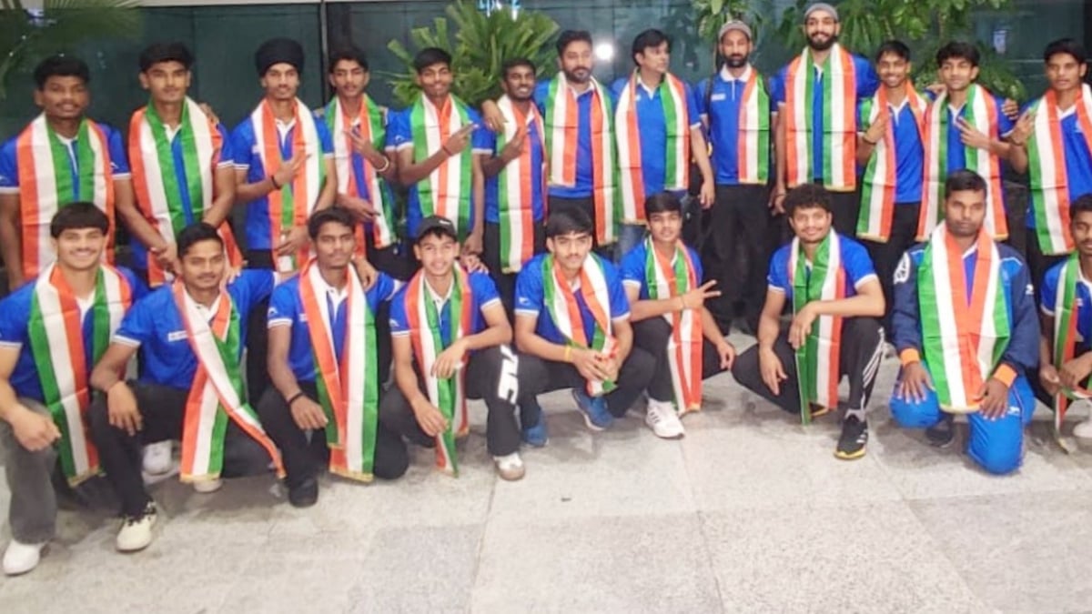 U18 mens and womens hockey stars accorded grand welcome at Delhi airport after Asia Cup success