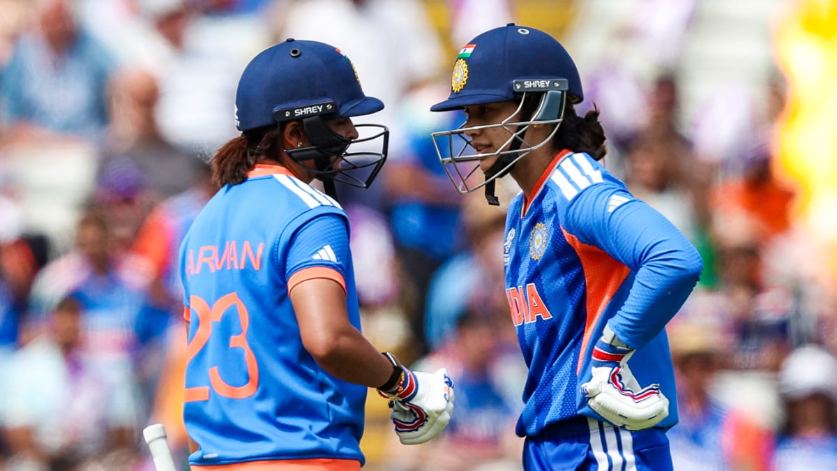Womens T20 WC: Harman should stop thinking about fallen wickets, says Shikha Pandey