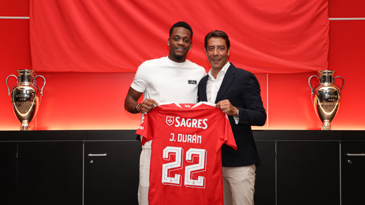 7th club at just 22: Jhon Duran joins Benfica from Al-Nassr on loan