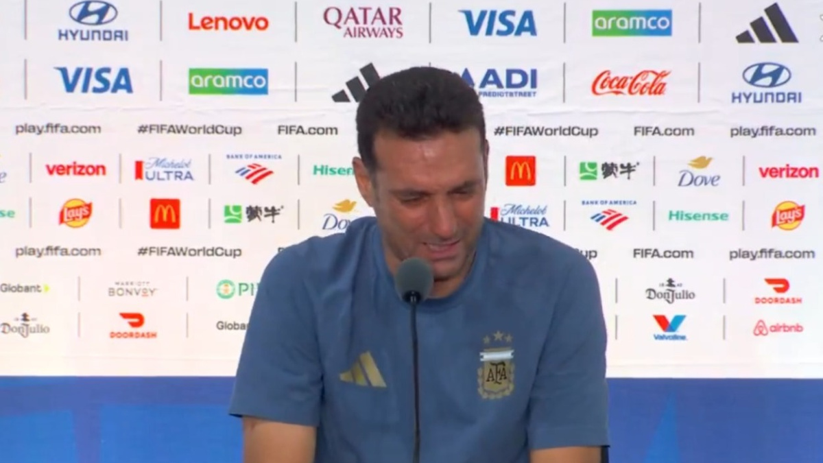 Argentina boss Scaloni leaves press conference in tears after World Cup heartbreak