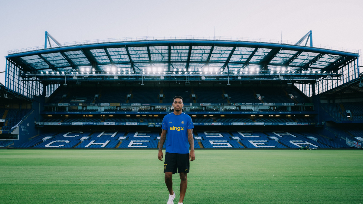 Chelsea sign Morgan Rogers from Aston Villa on 7-year deal