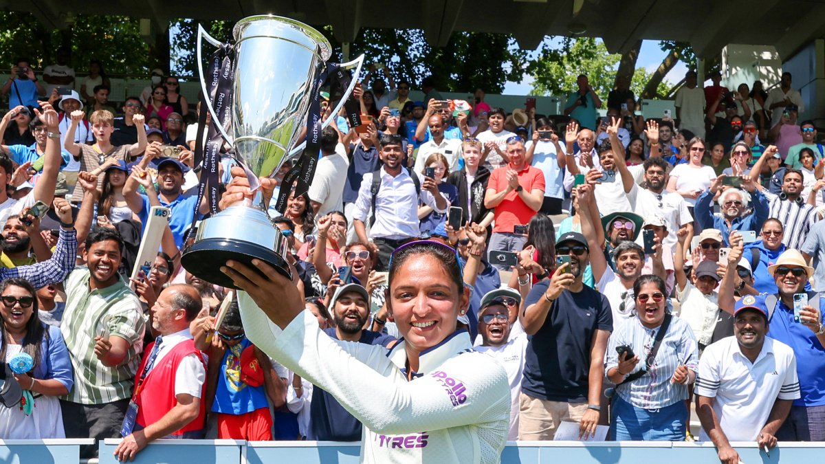 One-off Test: Mithali, Rahane, Pathan lead plaudits as cricket fraternity celebrates Indias historic