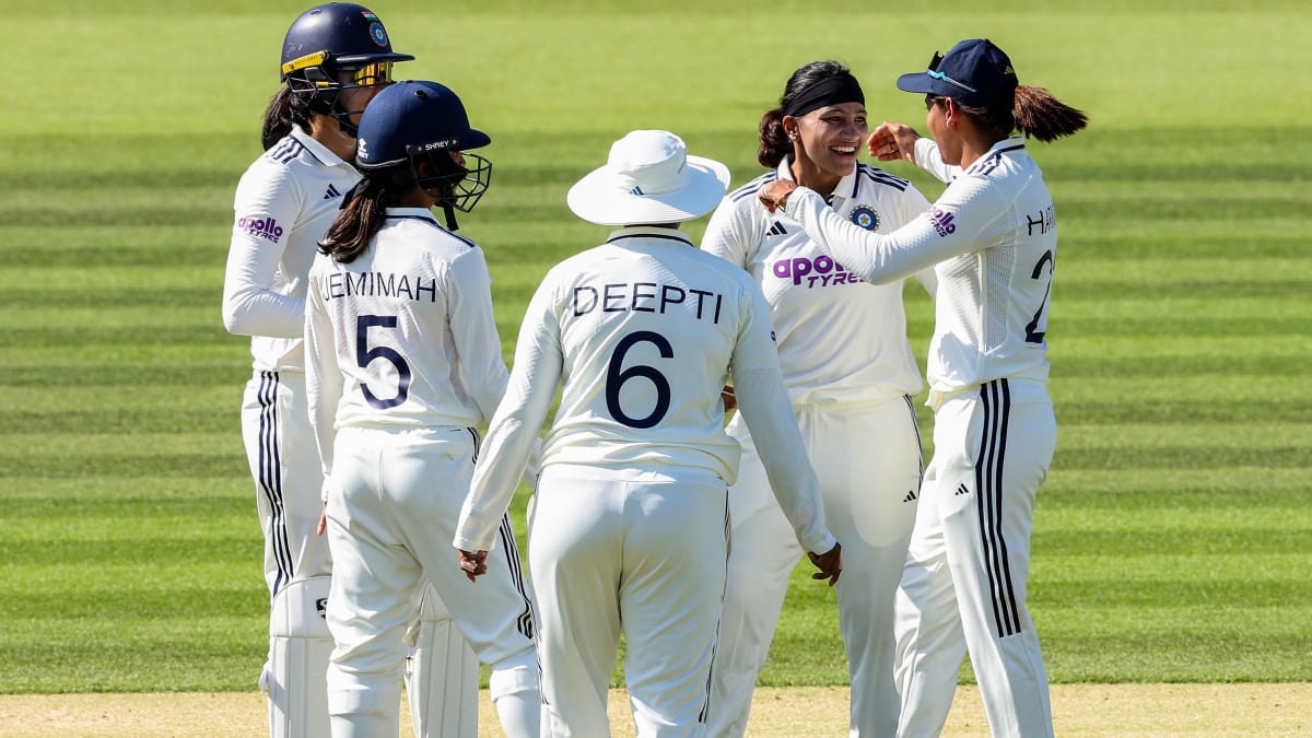 One-off Test: Rana picks 4-42 as India beat England by 270 runs, get historic win at Lords