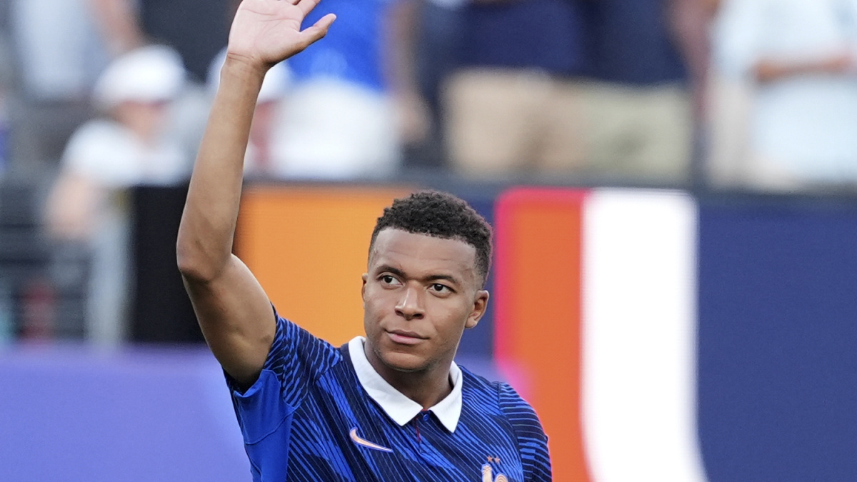 Paraguayan senator insults Mbappe agains, calls him son of a … before the Senate