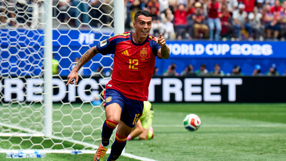 Porro fulfills grandfathers wish as Spain lifts World Cup