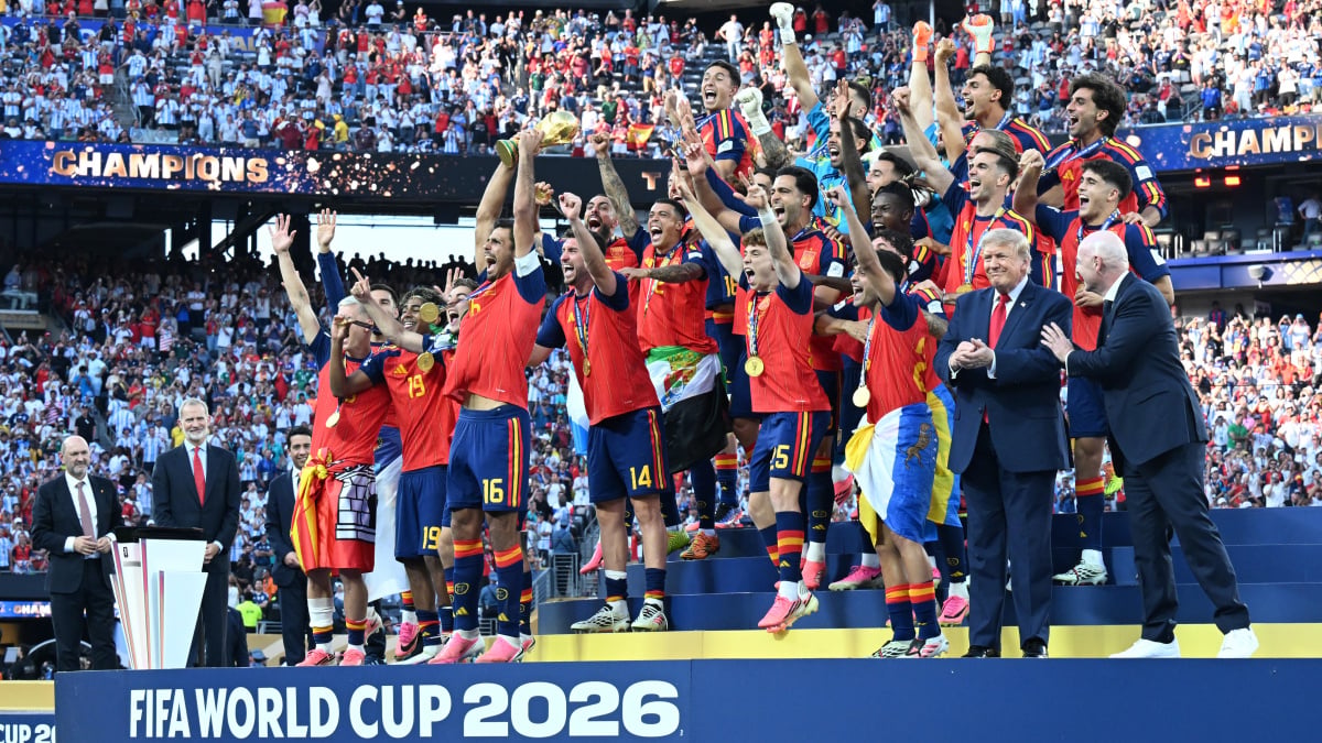 Trump and Infantino booed during FIFA World Cup final trophy ceremony