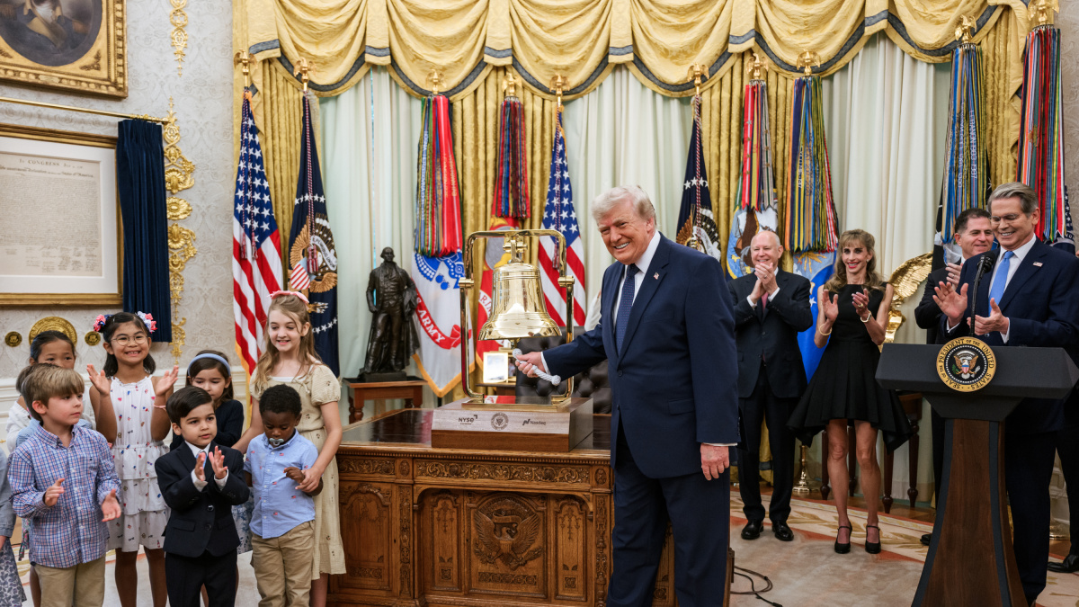 Trump defends FIFA review of red card