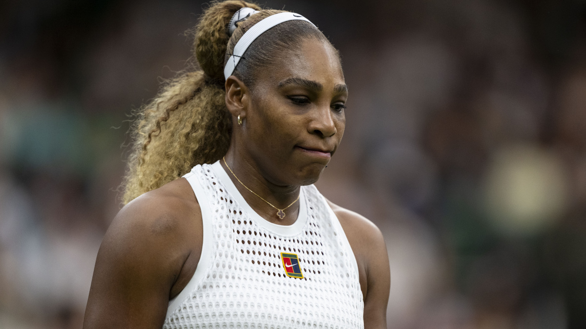 Wimbledon: Serena Williams withdraws from doubles with sister Venus due to knee injury