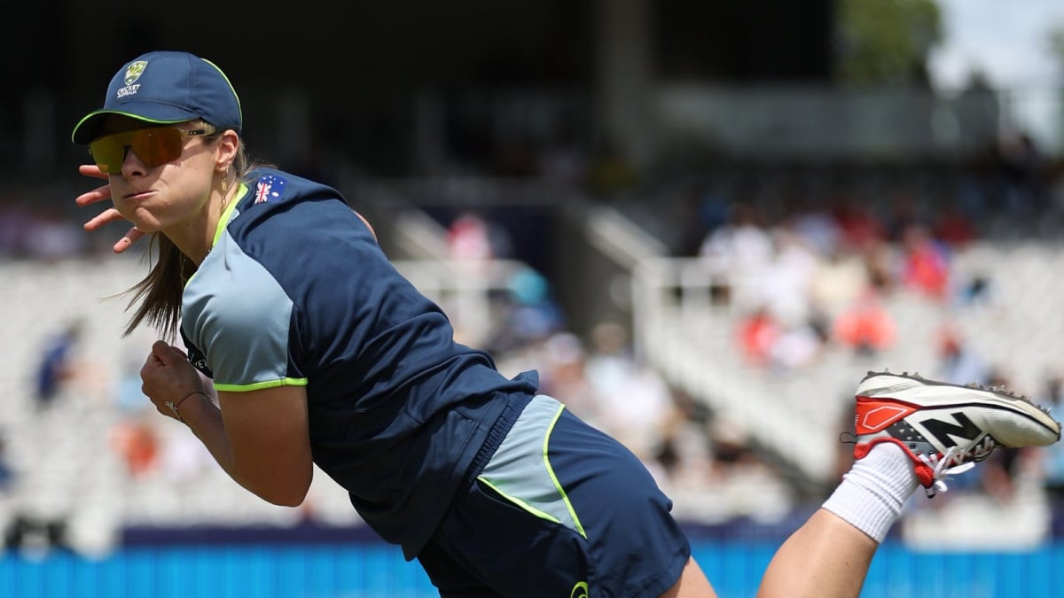 Womens T20 WC: Unchanged Australia opt to bowl against England in final