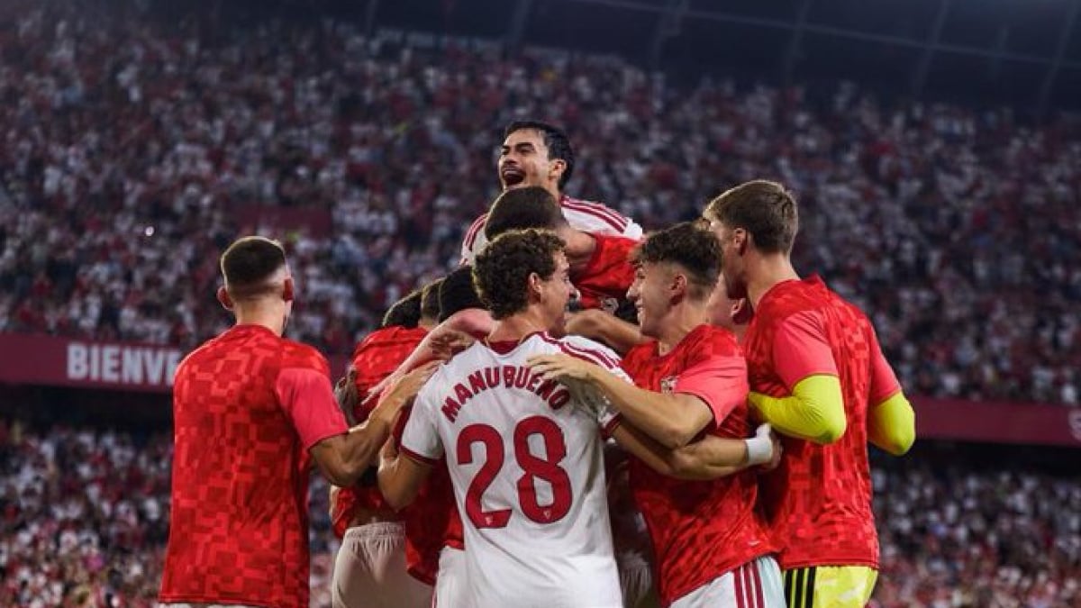 Alaves, Sevilla kick off La Liga season with wins