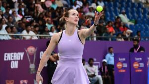 Canadian Open: Svitolina, Swiatek see off Alexandrova, Shnaider to set up SF clash