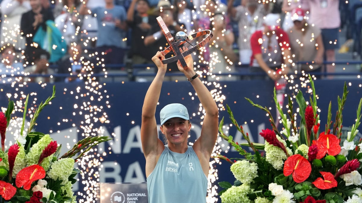 Swiatek sweeps past past Rybakina in Toronto to clinch first title of 2026