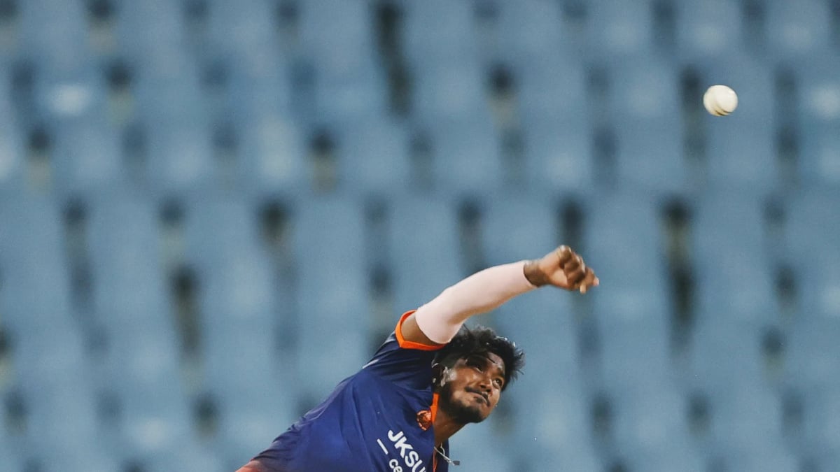UPT20 League: Vijay Yadav -- the ambidextrous 24-year-old mystery spinner making waves this season