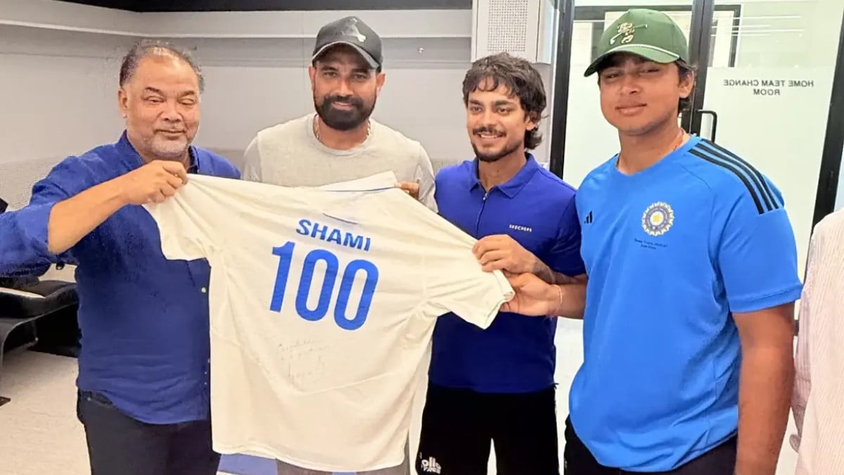 Cricket Association of Bengal felicitates Shami for 100th FC game milestone