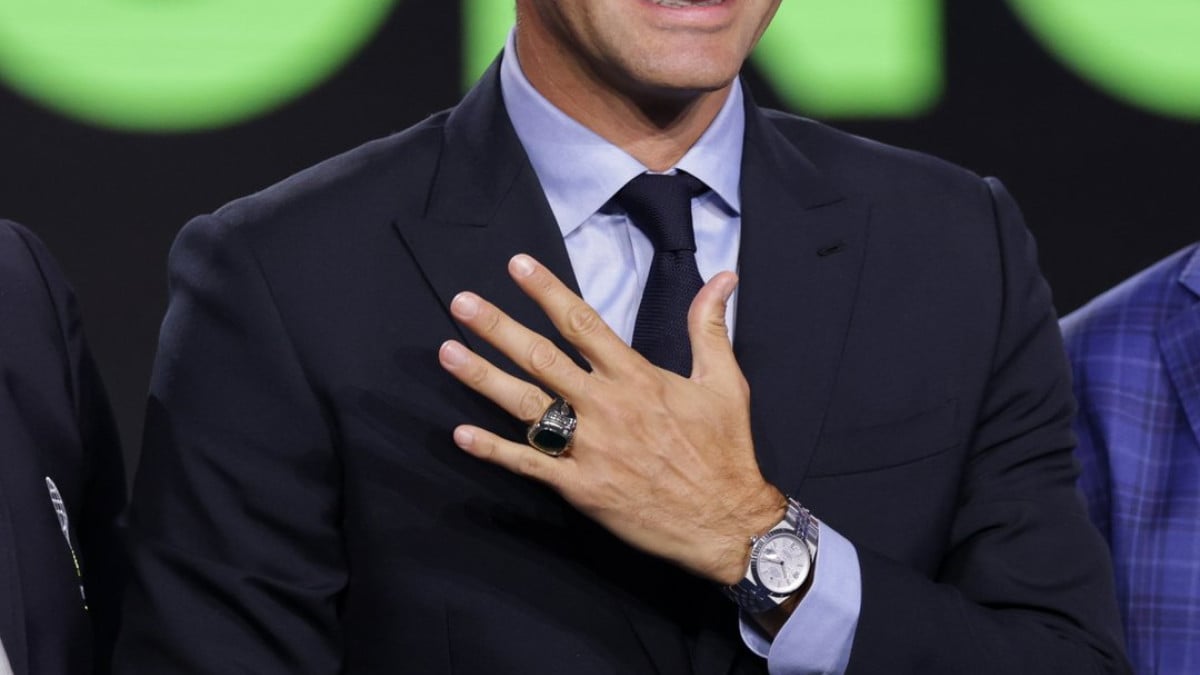 Federer receives Hall of Fame ring during special US Open return