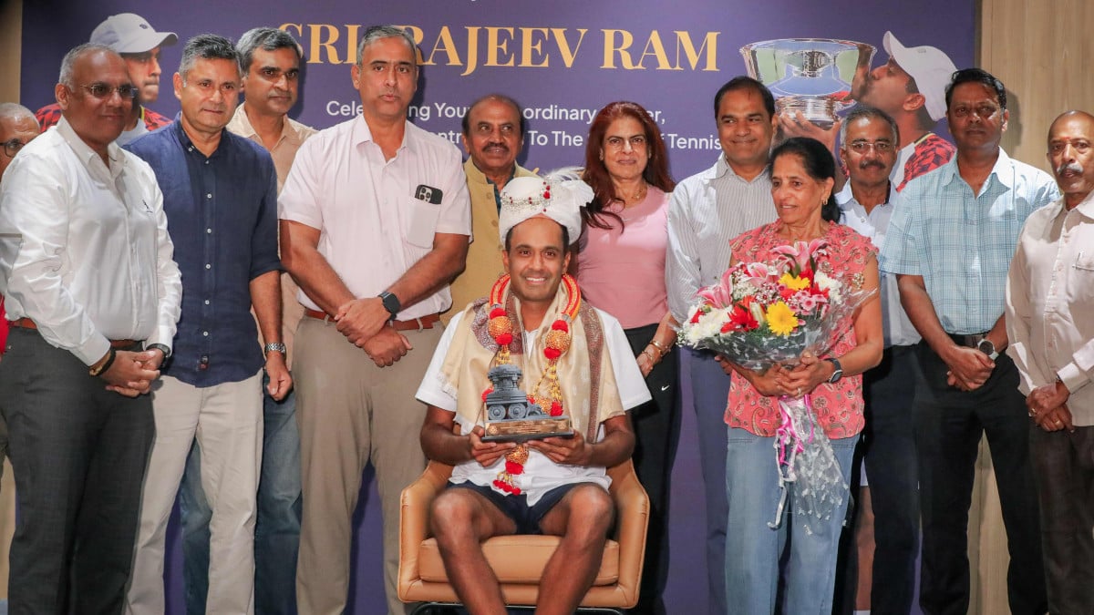 KSLTA felicitates tennis legend Rajeev Ram in Bengaluru