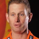 Scorchers coach Voges leans on Husseys IPL knowledge for unexpected Chennai surface in BBL opener