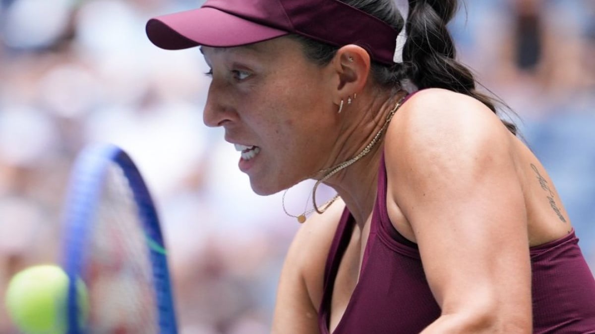 US Open: Dominant Pegula gets past Kenin into third round