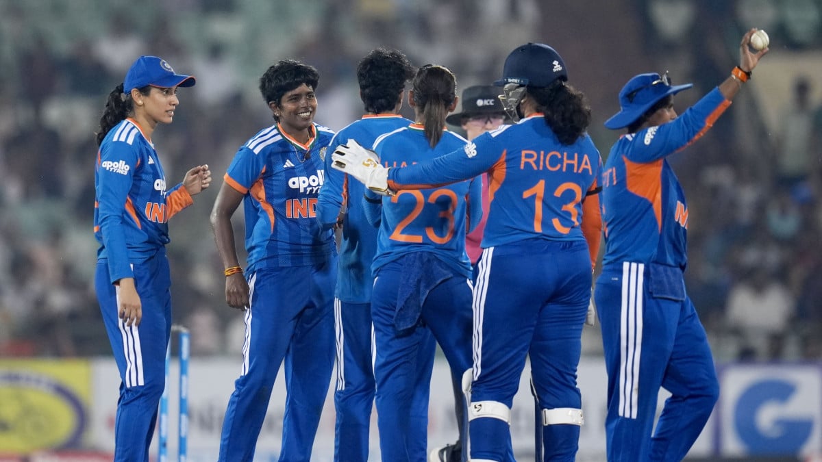 1st T20I: Nandni Sharma picks 2-11 as India restrict Zimbabwe to 114/5