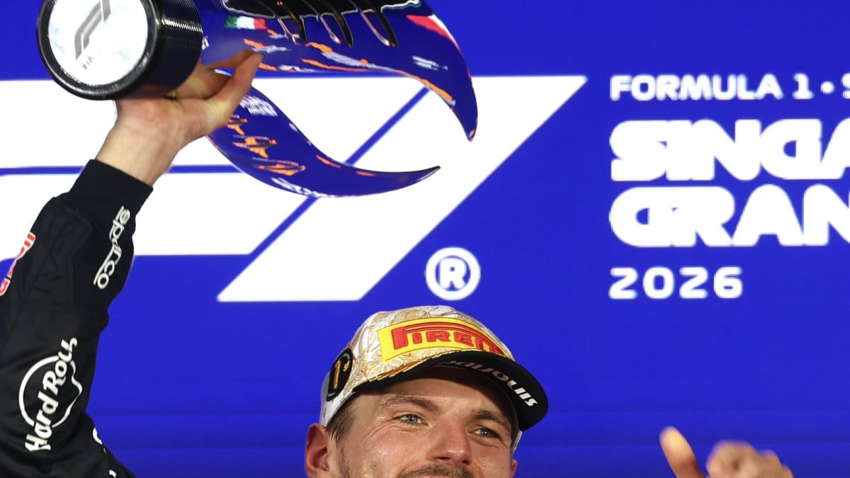 Verstappen wins first Singapore GP in perfect week, Antonelli takes P3 with F1 title in sights